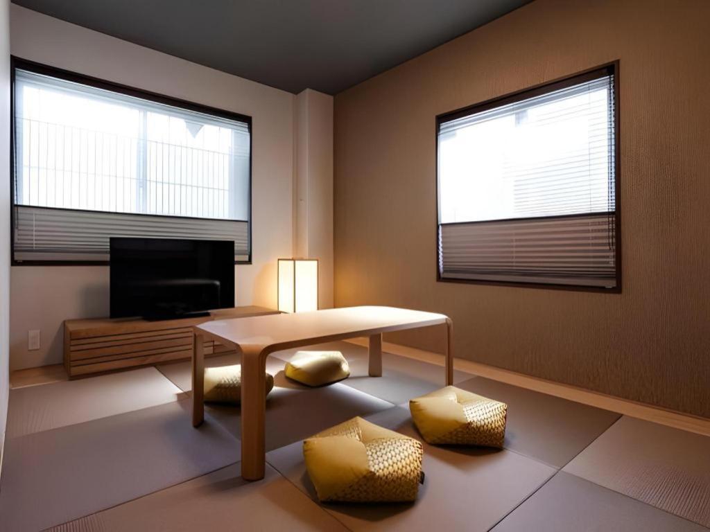 Rinn Station West Hotel