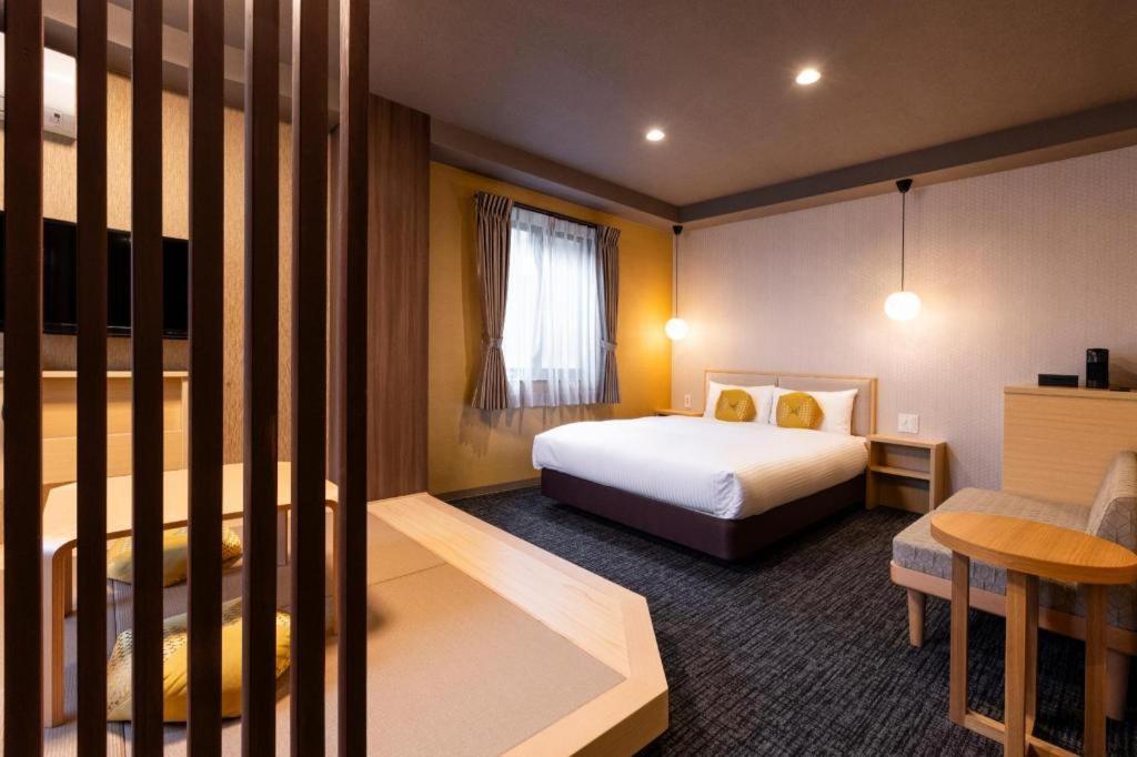 Hotel Rinn Station West 3*